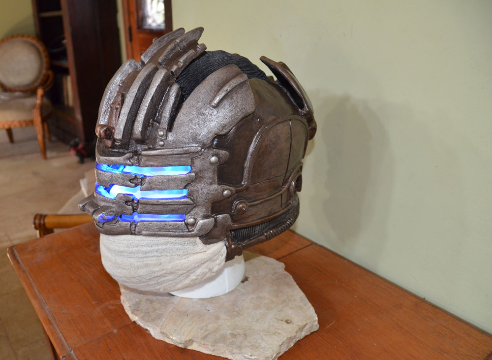 dead space game helmet drawing